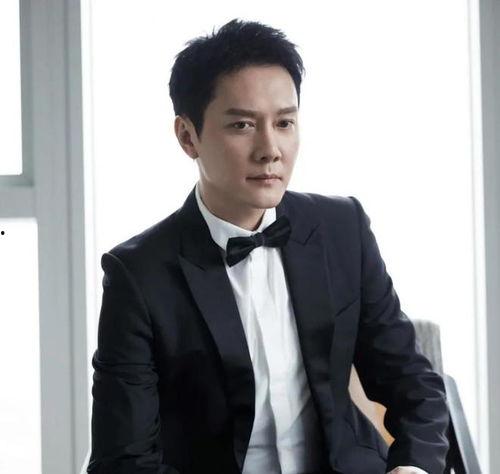 最新爆料男明星